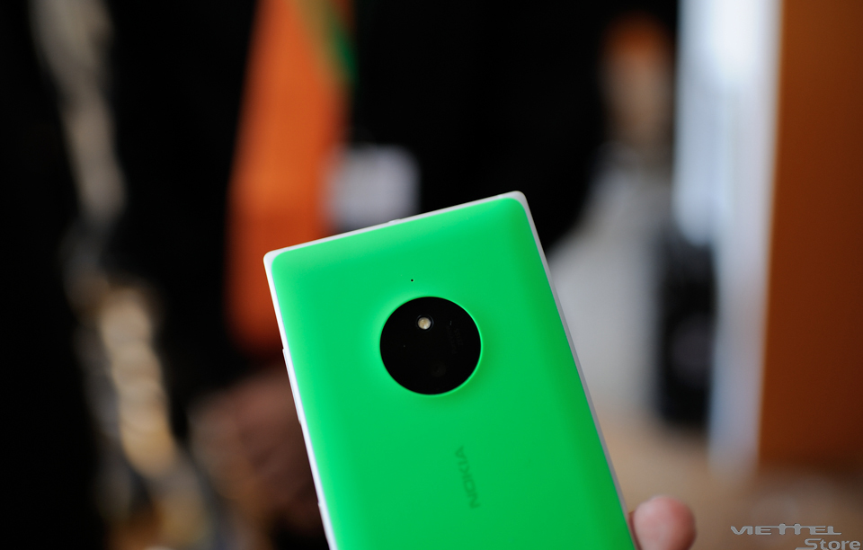 [Trên tay] Nokia Lumia 830 - Smart cao cấp, giá tầm trung